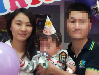 警官外遇下屬妻! 迫屬「息事寧人」 | 陳姓員警昔日全家福(翻攝畫面)